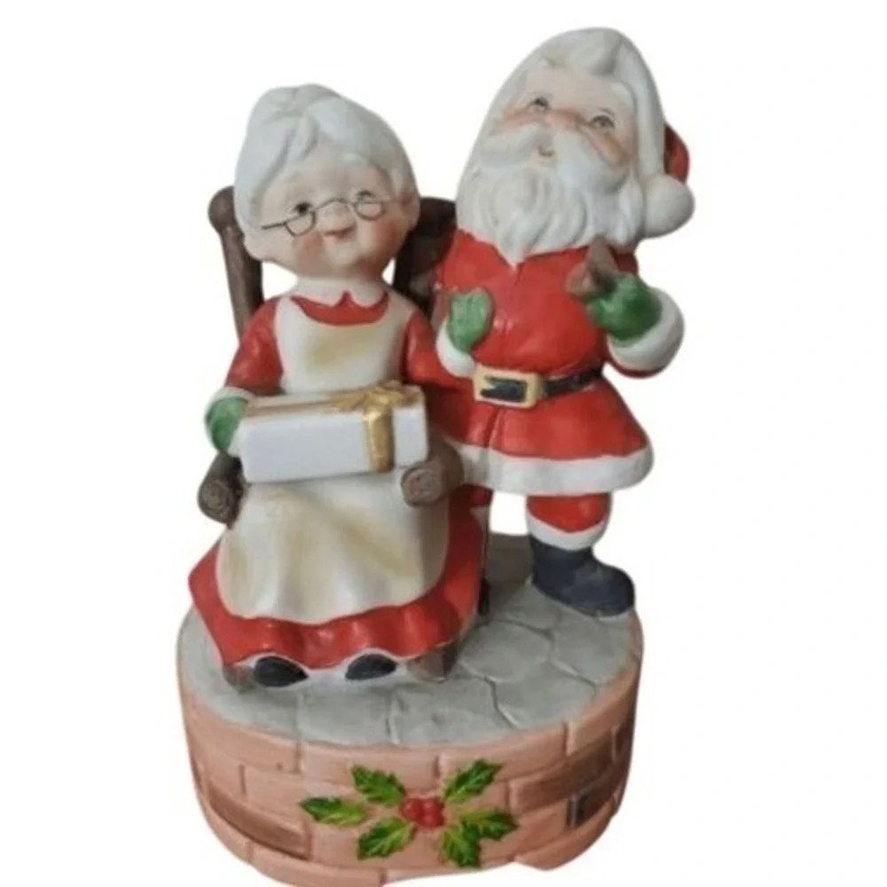 Santa Claus & Mrs.‎ Claus Figurine Christmas Decor Music Box Holiday Made  Japan